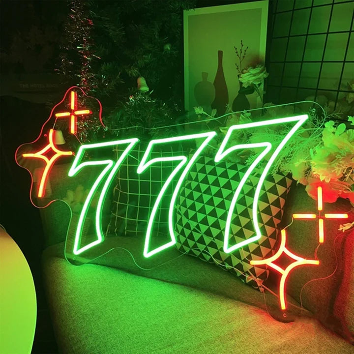 777 Neon Sign Designs pour une Ambiance de Casino