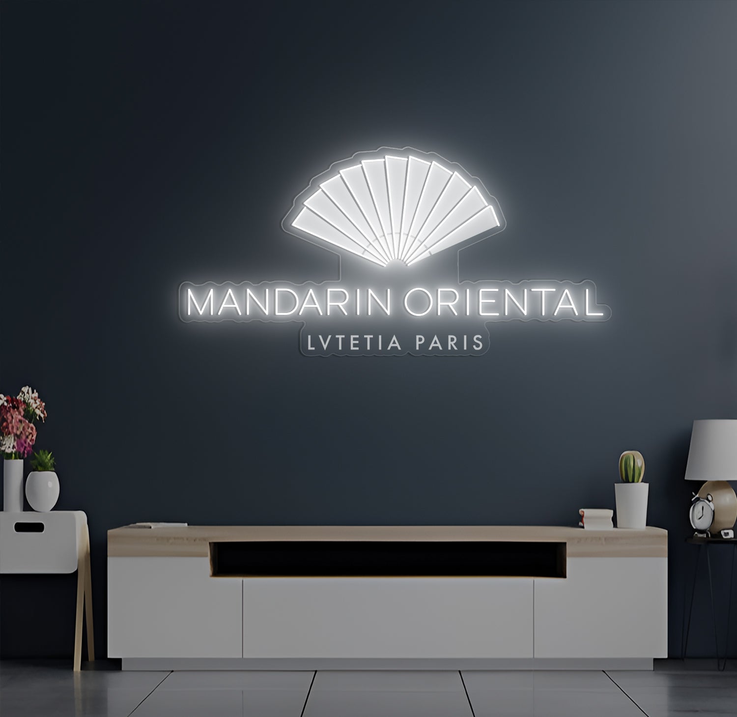 Enseigne LED Néon Personnalisée Hotel Lutetia
