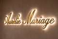 Aurélie Mariage · Lettres lumineuses rétroéclairées