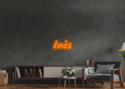 Inès