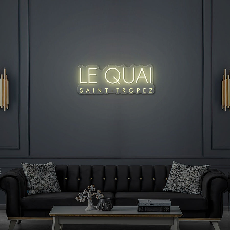 Enseigne LED Néon Personnalisée Le Quai Saint Tropez