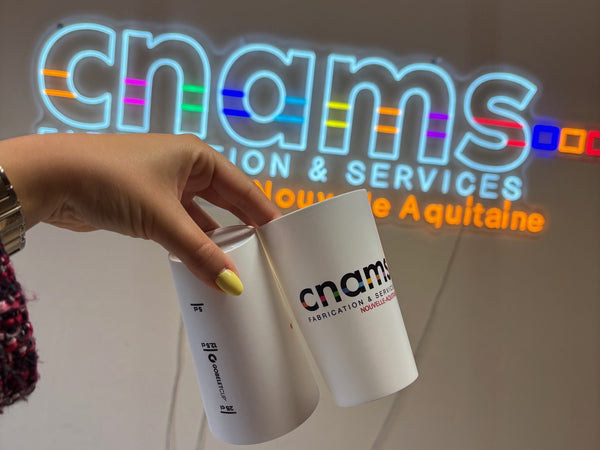 Enseigne LED néon Lumicorne installée chez CNAMS